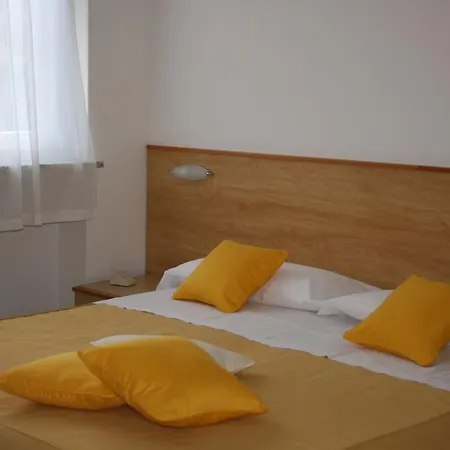 Oda ve Kahvaltı Ortensia Forte dei Marmi